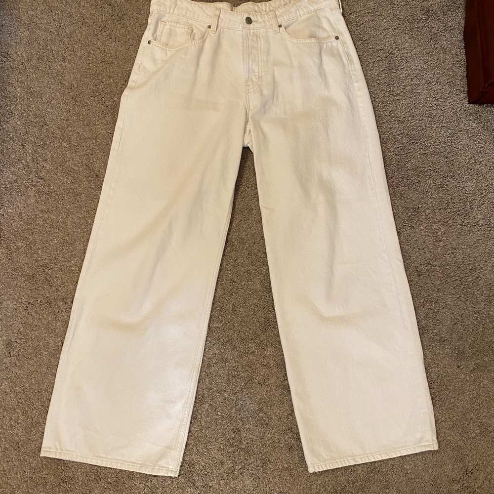 H&M Women’s White Wide-Legged Jeans